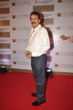 at DY Patil Awards in Aurus on 13th Nov 2011 (122).JPG